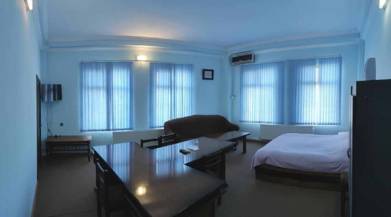 Dost Evi Motel Sheki Exterior photo