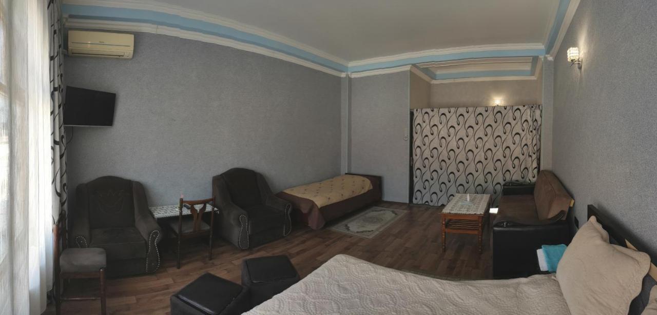 Dost Evi Motel Sheki Exterior photo