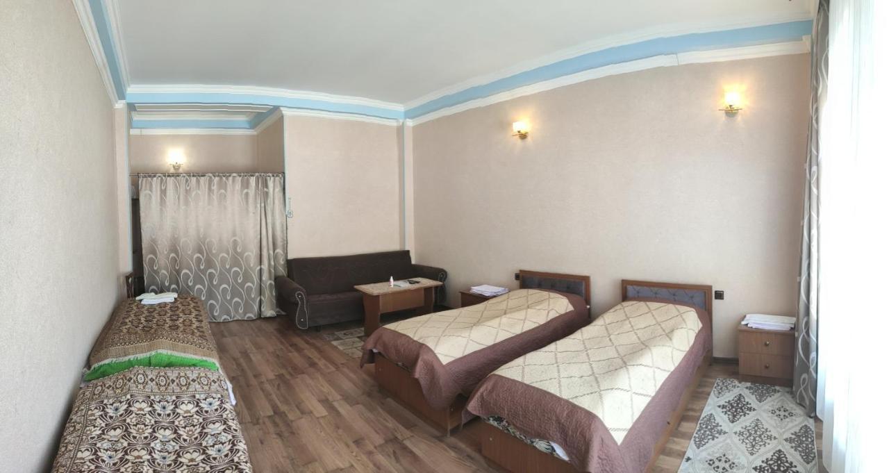 Dost Evi Motel Sheki Exterior photo