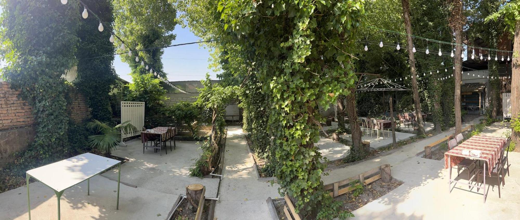 Dost Evi Motel Sheki Exterior photo